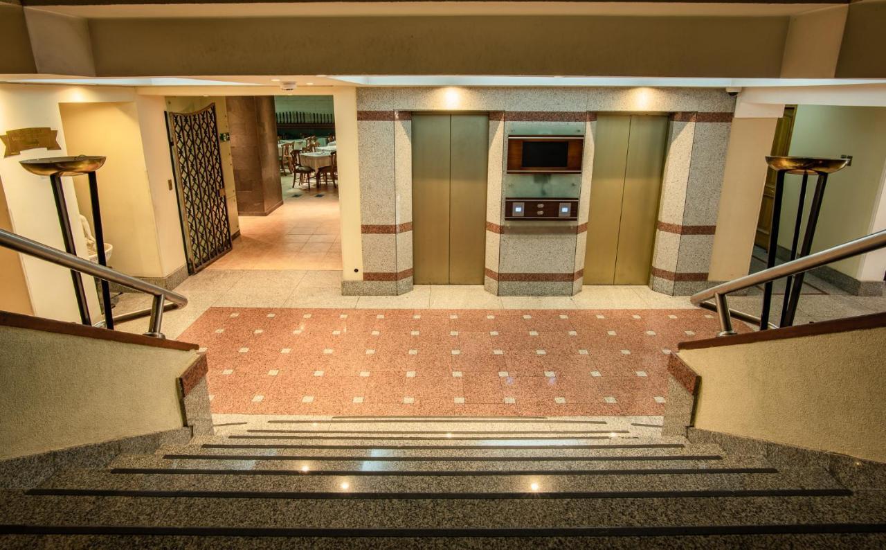 Hotel Libertador ซานติอาโก ภายนอก รูปภาพ
