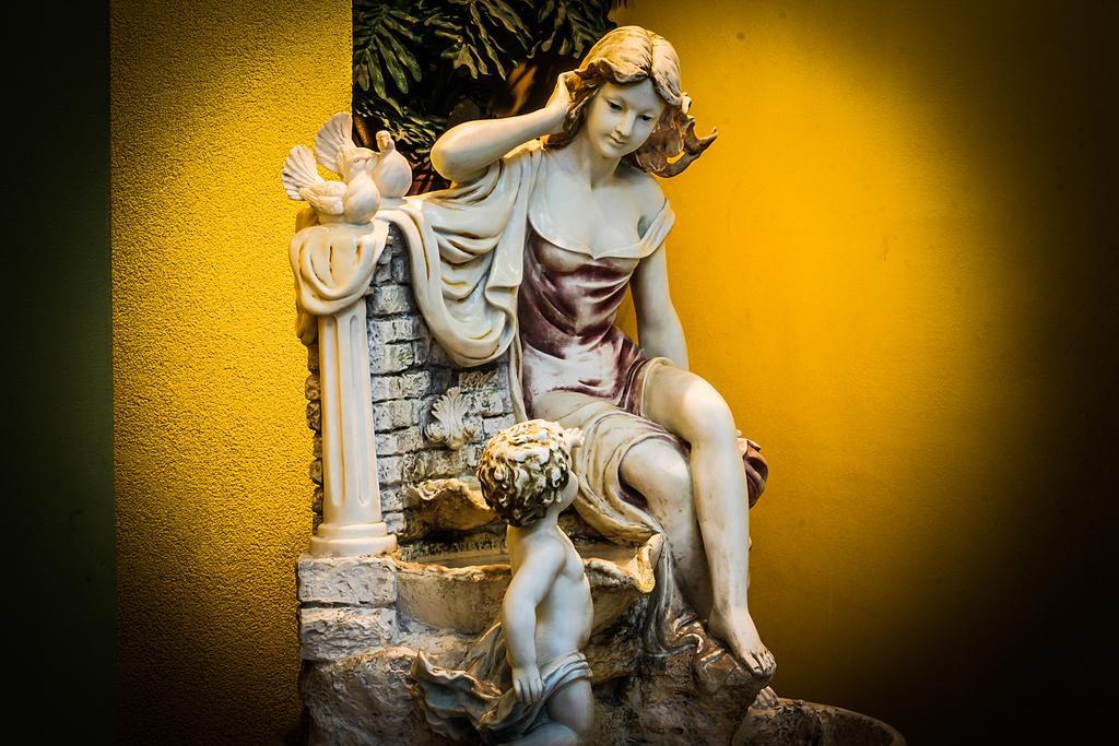 Hotel Libertador ซานติอาโก ภายนอก รูปภาพ
