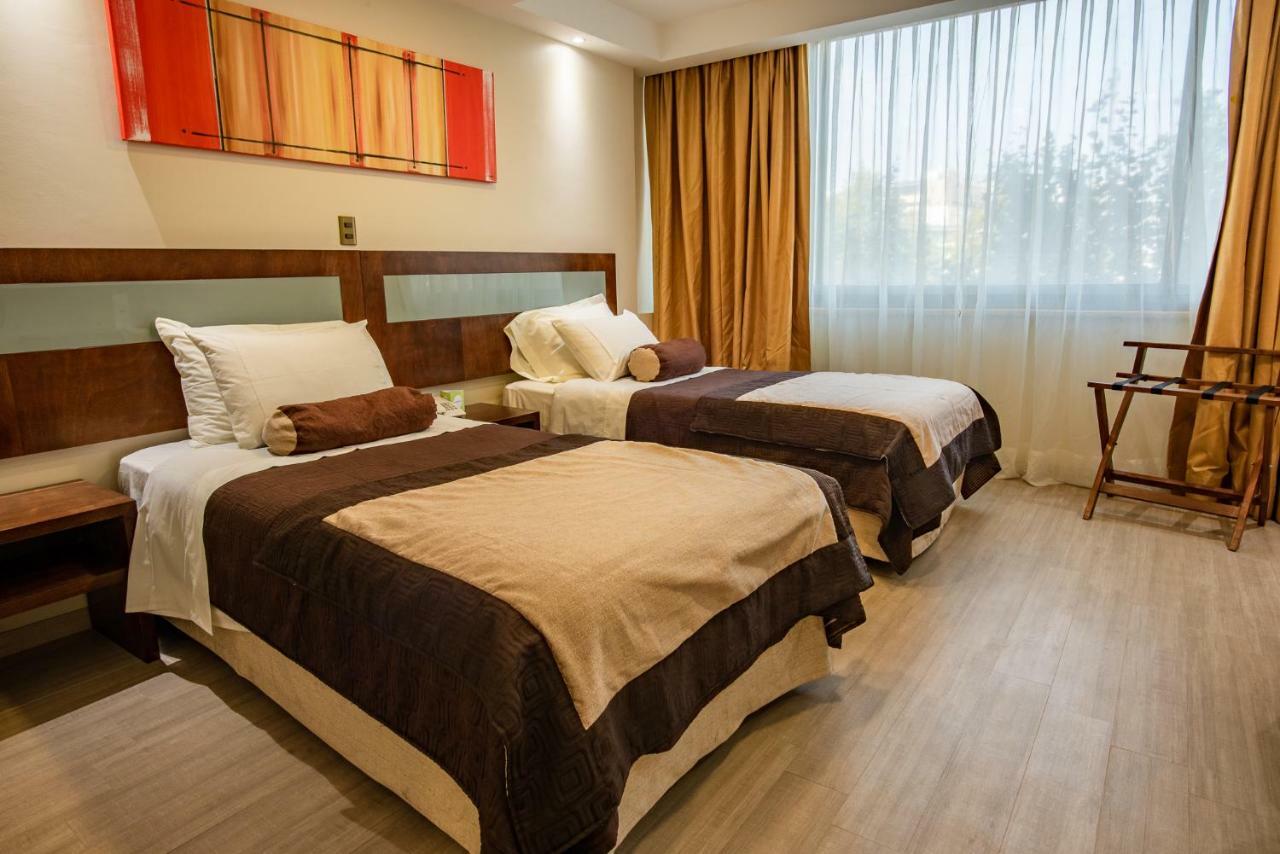 Hotel Libertador ซานติอาโก ภายนอก รูปภาพ
