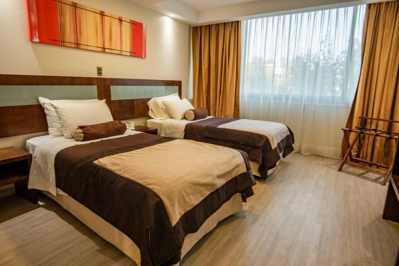 Hotel Libertador ซานติอาโก ภายนอก รูปภาพ